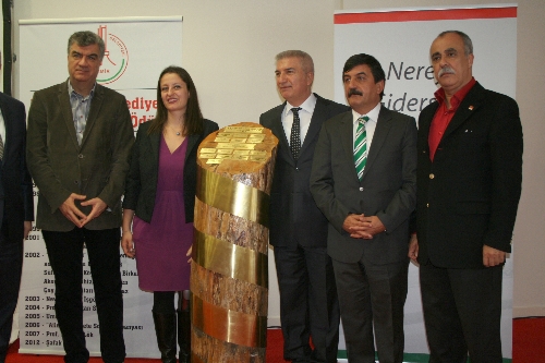 CHP Milletvekili Pavey'e 2012 İnsan Hakları Ödülü