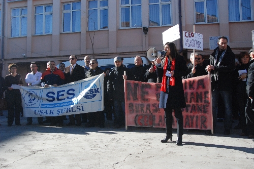 CHP Uşak'ta Kamu Hastaneler Birliği'ni protesto etti