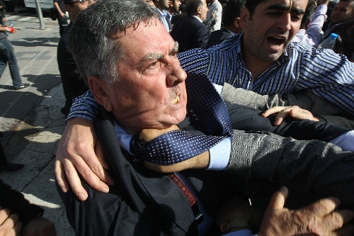 CHP'li Keskin: Başbakan ve İçişleri Bakanı'nı göreve çağırıyorum