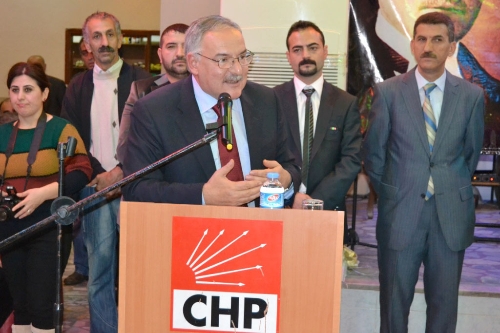 CHP'li Koç: Başbakan Erdoğan CHP'ye hakim olmak istiyor