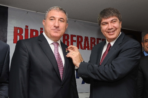 CHP'li Remzi Sadi AK Parti'ye geçti