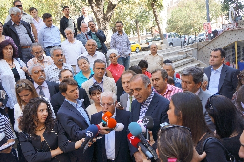 CHP'li Tekin: Başbakan Suriye'ye gideceğine Hakkari'ye gitsin