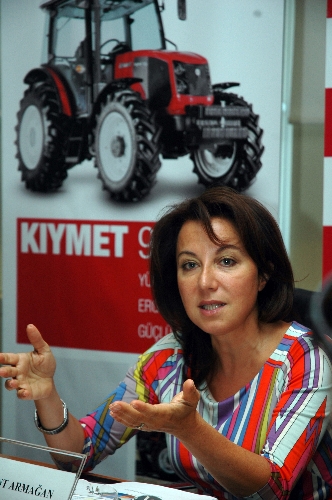 Çiftçinin sesine kulak verdi, güçlü ve sade traktör üretti