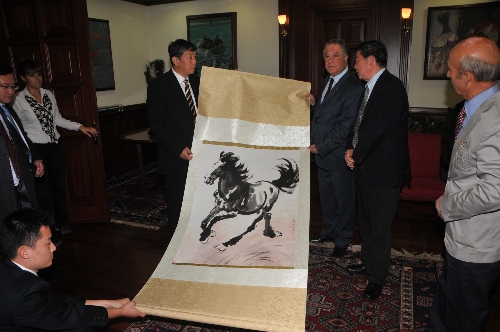 Çinli kardeş şehir Tianjin'den İzmir'e selam getirdiler