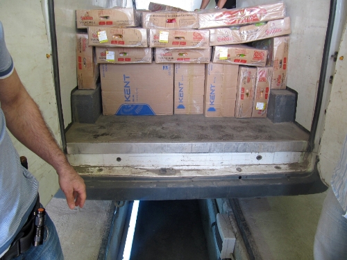 Cizre'de 160 bin paket kaçak sigara ele geçirildi
