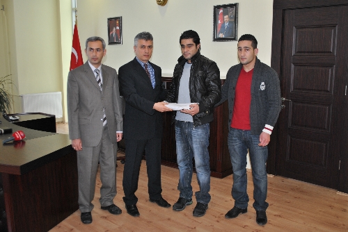 Cumhurbaşkanı Gül'den bilgisayar isteyen görme engelli gazi, isteğine kavuştu