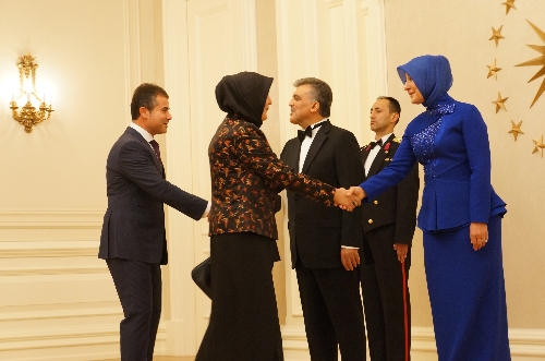 Cumhurbaşkanı Gül'ün verdiği resepsiyonda ilkler yaşandı