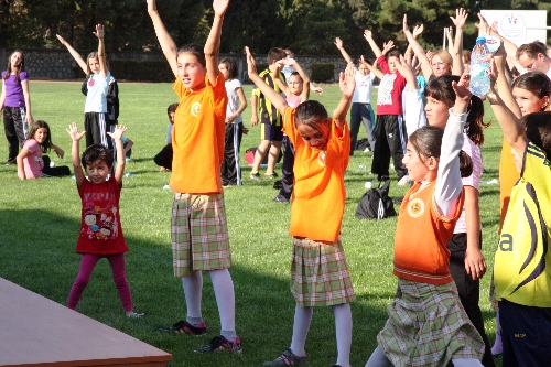 'Datlıyı, duzluyu yecez, gezenlecez zayıflecez'