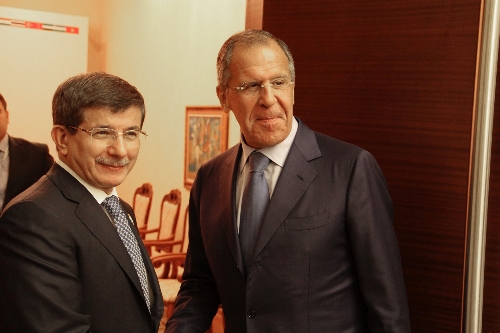 Davtoğlu, Nahyan ve Lavrov ile görüştü
