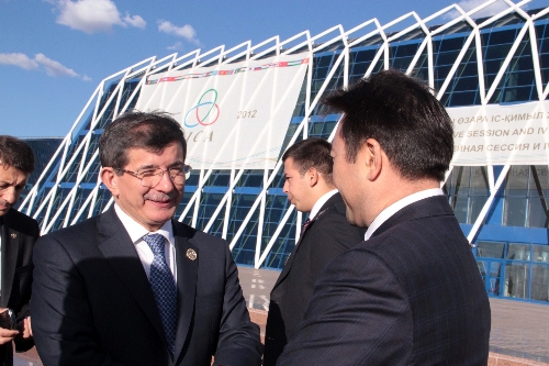 Davutoğlu, Astana'dan ayrıldı