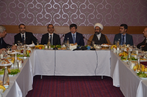 Davutoğlu, Irak heyetiyle Konya'da buluştu