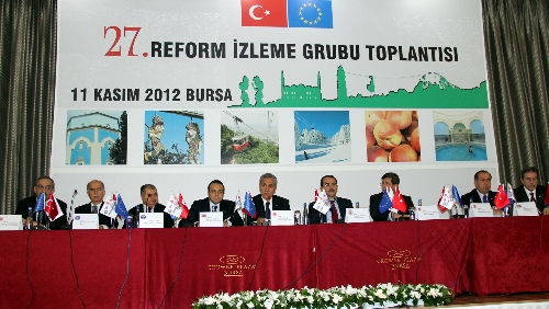 Davutoğlu: Suriye muhalefetinin yeniden yapılanma süreci tamamlandı