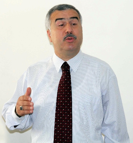 Demir: Düşünce ve ifade özgürlüğü kimseye hakaret etme hakkını vermez