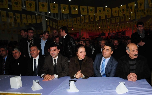 Demirtaş: Barış sürecinin yürümesi için medya objektif habercilik yapsın