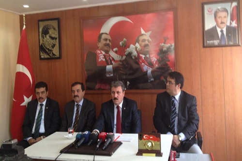 Destici: Büyükşehir yasası Meclis'te gizli oylanmalı