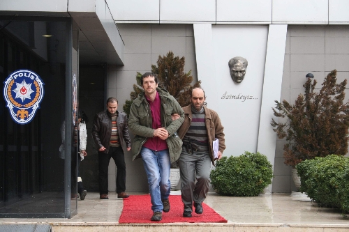 Devrimci karargah örgütü davası sanığı 'cinsel tacizden' yakalandı