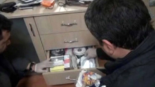 DHKP-C üyeleri, polis kapıyı kırarken belgeleri yakmış