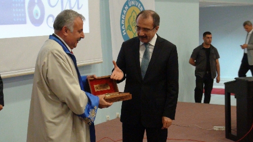 Dinçer: Üniversitelerin esas görevi nitelikli insan gücünü yetiştirmektir