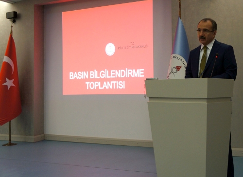 Dinçer: YÖK'ü sadece koordinasyon yapar bir kurum olarak düşünüyoruz