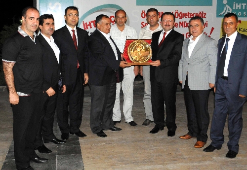 Diyarbakır Emniyet Müdürü Sağlam: Bu şehrin toprağına bile özlem duyacağım