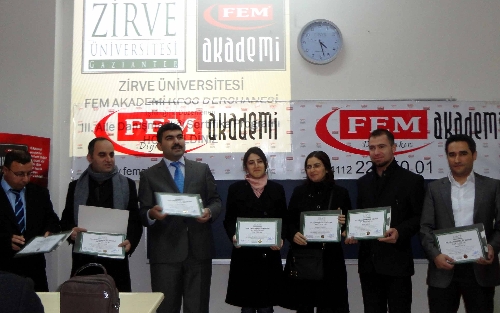 Diyarbakırlı kursiyerler, aile danışmanlığı sertifikasını aldı