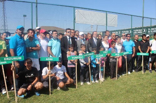 Doğu Kulüpleri Tenis Ligi müsabakaları başladı