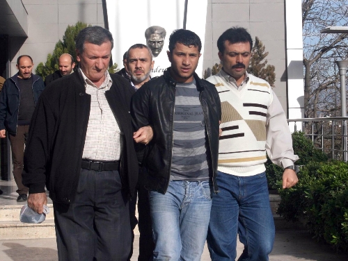 Doktor adayı kızın çantasını çalan kapkaççı: Çekmeyin, ben terörist miyim