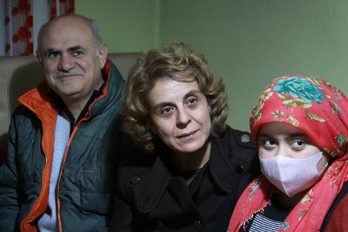 Doktorunun sürpriz ziyareti, lösemili gence moral oldu
