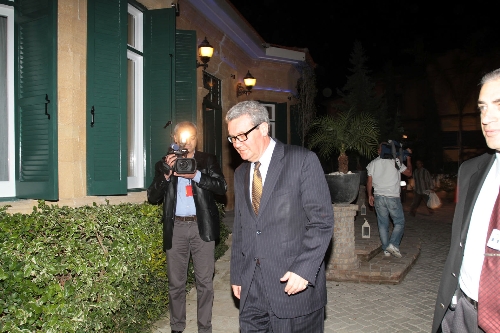 Downer'in düzenlediği resepsiyona Kıbrıslı liderler katılmadı