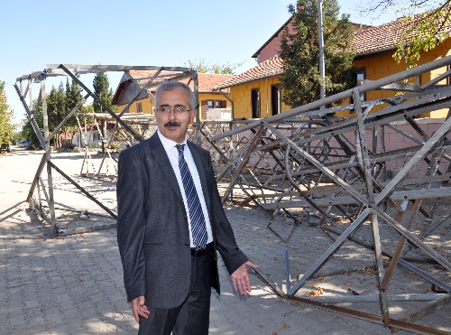 Edirne Valisi Duruer: UNESCO'ya giren Selimiye'nin rölövesi yok