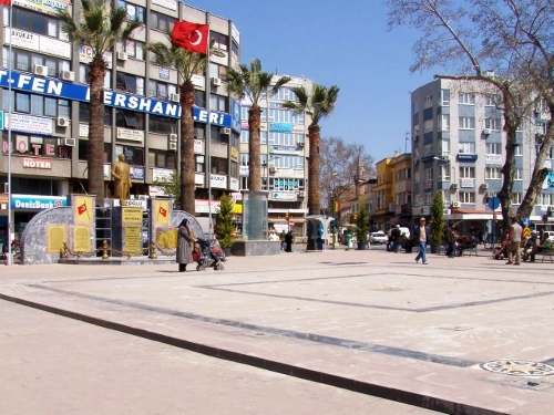 Ege Denizi'ndeki 5.0 büyüklüğündeki deprem Edremit'te de hissedildi