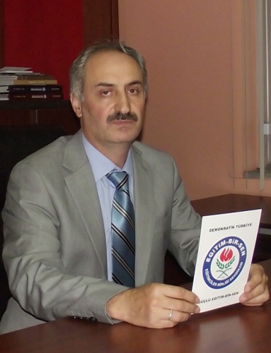Eğitim Sen Rize Şube Başkanı: Kamu hayatında başörtüsü yasağına son verilmeli