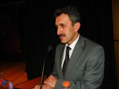 Eğitimcilerden aşureli 'Öğretmenler Günü' kutlaması