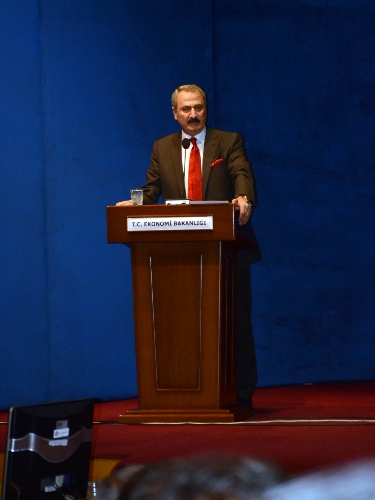 Ekonomi Bakanı'ndan Merkez Bankası'na sitem: Türkiye'yi yanlış tanıtıyor