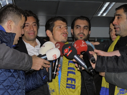 Emre Belözoğlu İstanbul'a geldi