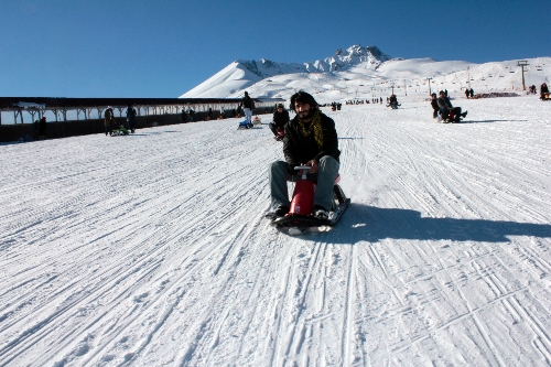 Erciyes'te kayak sezonu açıldı