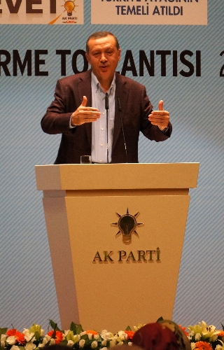 Erdoğan: Ne cumhuriyetin bekçiye, ne de milletin dadıya ihtiyacı var
