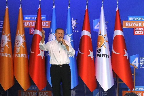 Erdoğan: Şehitlerimizden aldığımız emaneti namusumuz, şerefimiz bileceğiz