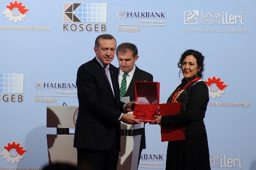 Erdoğan: Türkiye, dünyanın en iyi 10 ekonomisi arasına KOBİ'lerle girecek