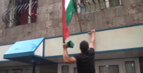 Ermenistan'da Macaristan konsolosluğuna saldırı