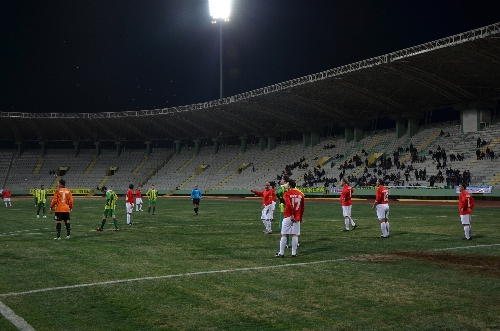 Eski milli futbolcular, dostluk maçında rakiplerine acımadı: 4-0