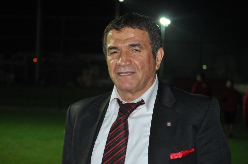 Eskişehirspor Asbaşkanı Çuhadar: Hedeflere ulaşmak için kazanmalıyız