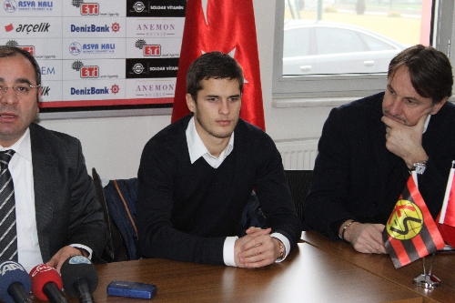 Eskişehirspor'un yeni transferi Goran Causic, ırkçılıktan 4 maç ceza almış