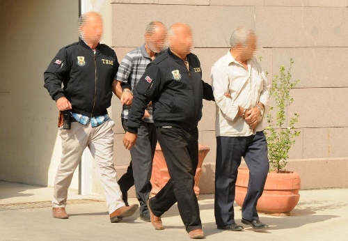 Esrar ekerek PKK'ya yardım eden 2 kişi, 10'ar yıl ceza aldı