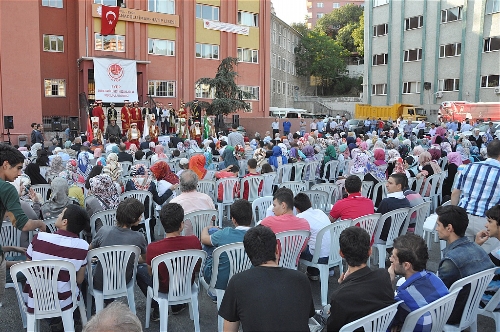 Eyüp İmam Hatipliler pilav gününde buluştu