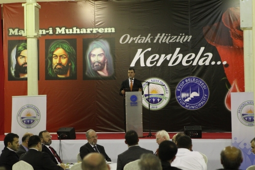 Feshane'deki Muharrem iftarı yoğun ilgi gördü