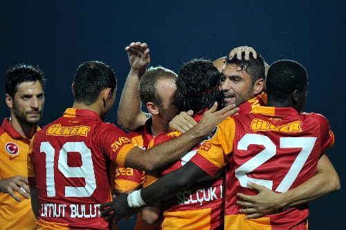 Galatasaray, MP Antalyaspor engelini rahat geçti