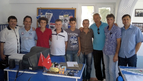 Gelecek vadeden gençler, Bursasporlu oldu