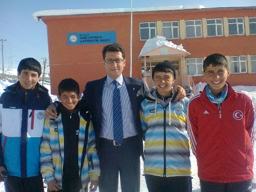 Genç kayakçılar Durer'i ziyaret etti