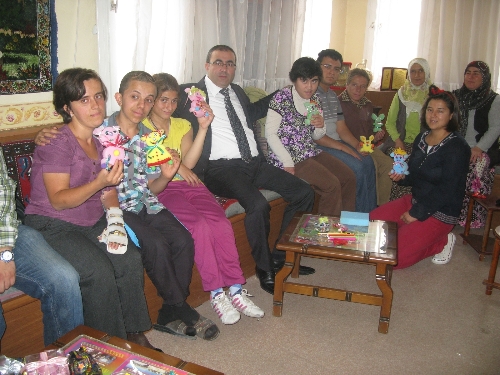 Gençlik Spor, engelleri kaldırıyor